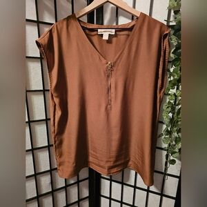 Micheal Kors Earthy Brown Sleeveless Blouse with V-Neck and Relaxed Fit